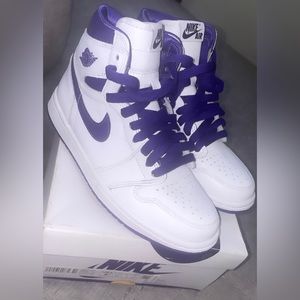 Women’s Air Jordan 1 size 5.5